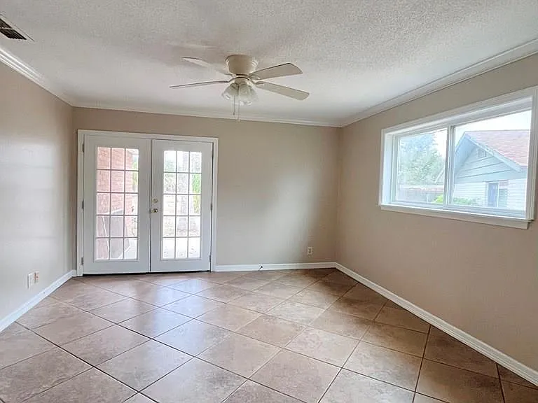 6 Country Club Rd — Photo 22