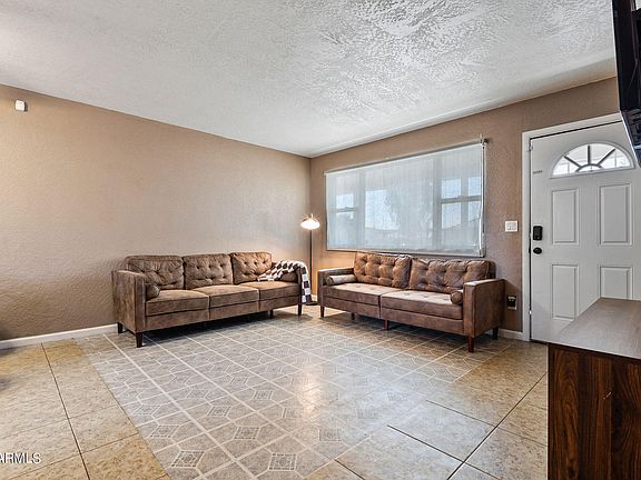 5th image of 4442 W SUNNYSLOPE Lane