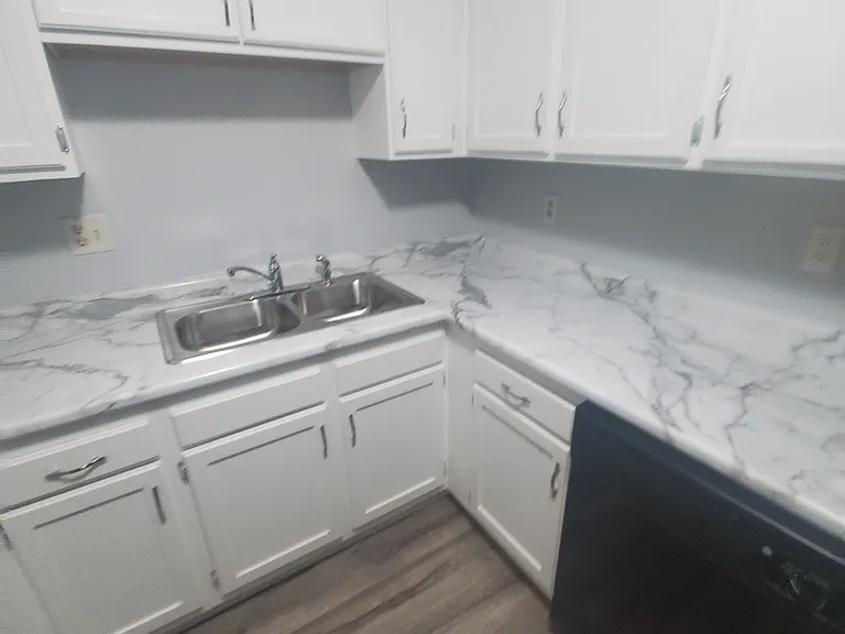 1734 La Crescent St #37 — Photo 7