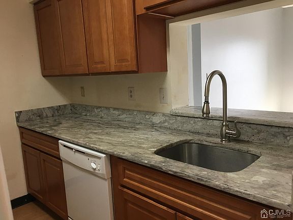 2nd image of 2412 Ravens Crest Dr