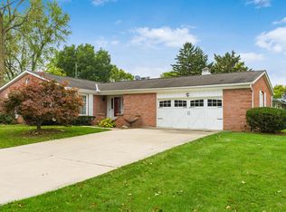 3717 Darbyshire Dr, Hilliard, OH 43026