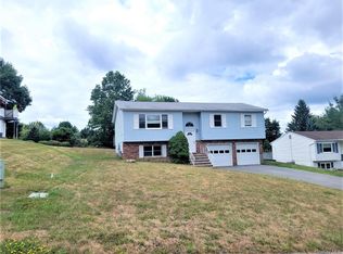 7 Berwynn Rd, Harriman, NY 10926