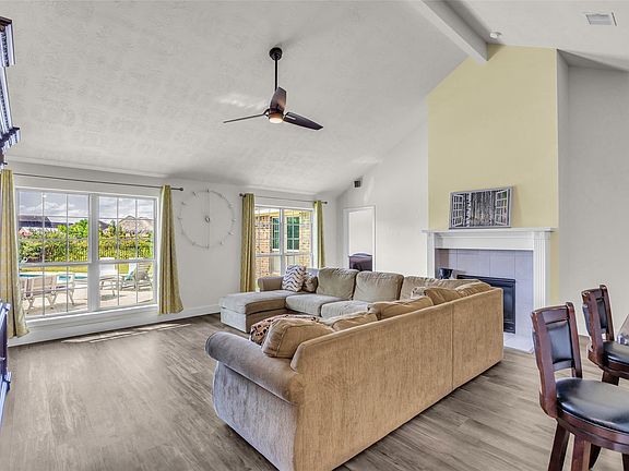5th image of 6746 Conroe Cir