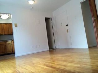 32-71 31st St #2F, Astoria, NY 11106