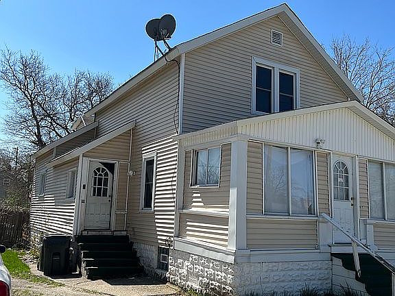 2nd image of 271 Catawba Ave