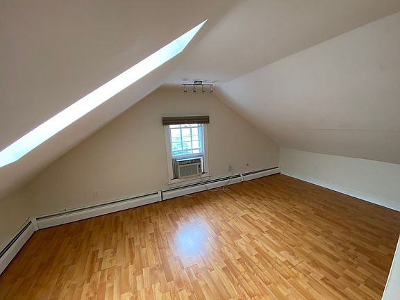 4th image of 70 Mechanic St #2