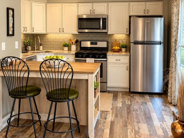 121 Joan Court #121, Jackson, NJ 08527