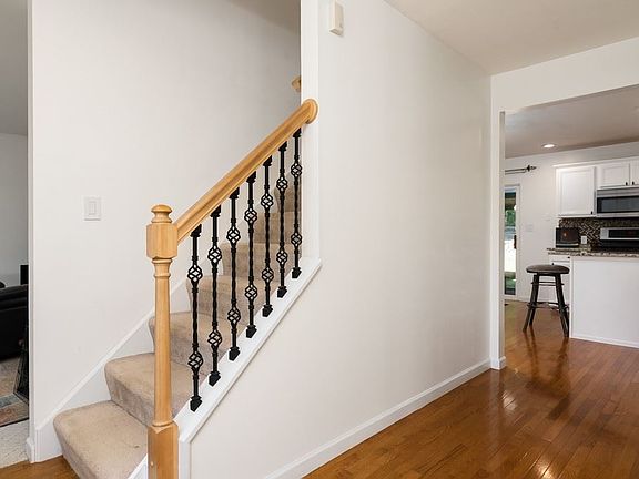 2nd image of 2618 Timberglen Dr