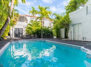 4404 N Bay Rd, Miami Beach, FL 33140