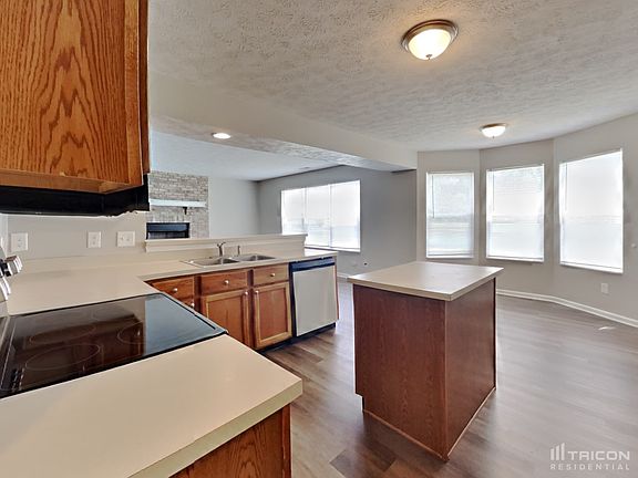 5th image of 1607 Blankenship Dr