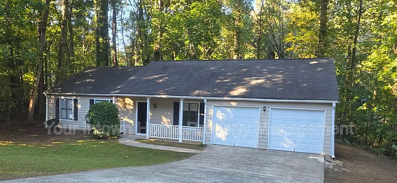 3 bed, 2.0 bath, 1260 sqft, $1,950 — Photo 1