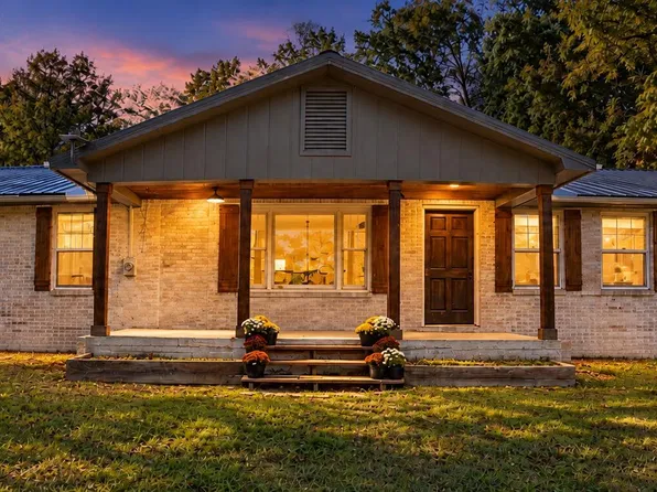 146 Main Hollow Rd, Philadelphia, TN 37846