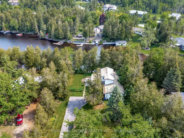 14 Wychwood Dr E, Kawartha Lakes, ON K0M 1N0