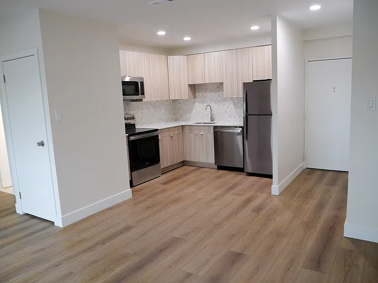 Drexeline Apartments — Photo 37