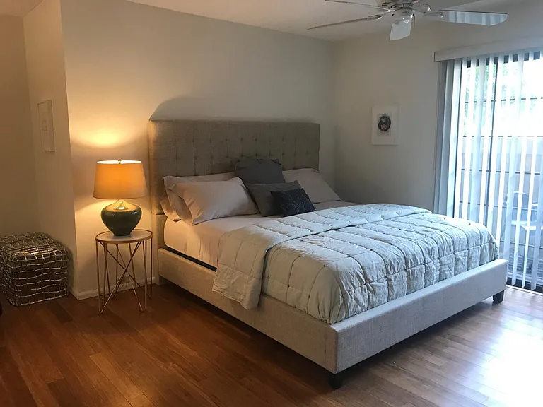 7557 N Dreamy Draw Dr — Photo 16