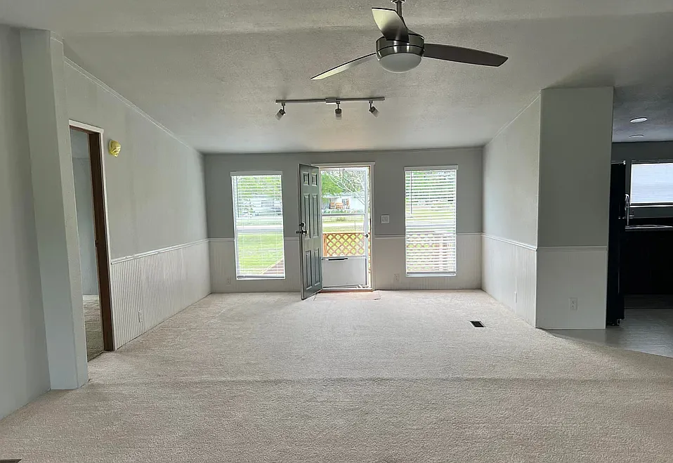 4 bed, 1800 sqft, $1,650 — Photo 3