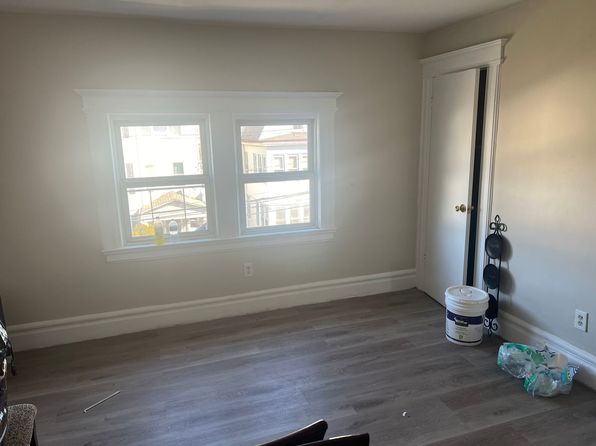 70 Lindsley Ave #3L