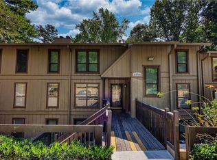 2205 Cumberland Ct SE, Smyrna, GA 30080