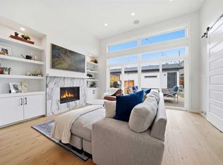 4940 S 20th Ave NW, Calgary, AB T3B 0V5