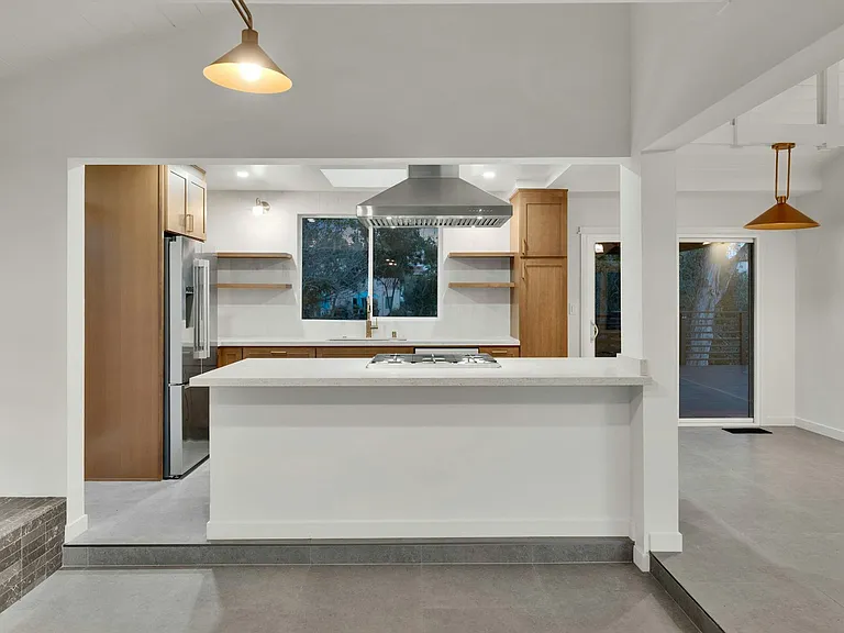4279 Hortensia St — Photo 3