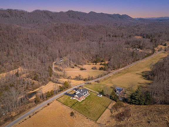 4th image of 1091 Haynes Valley Rd