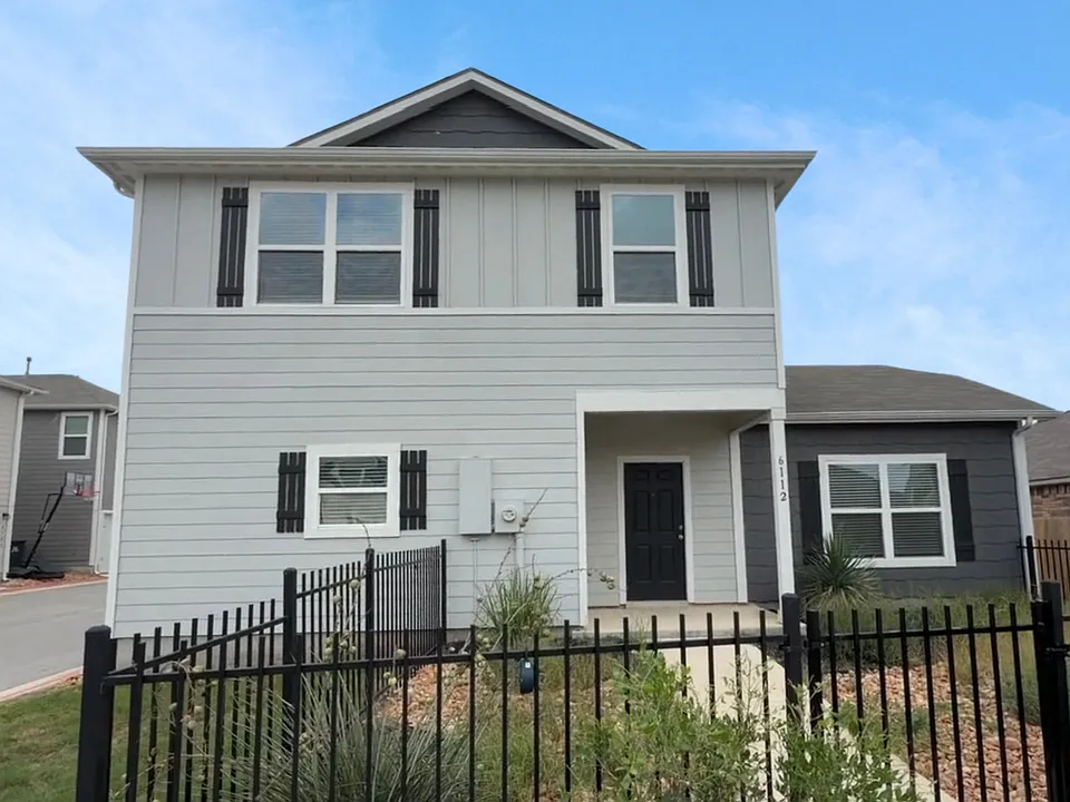 6112 Underwood Way