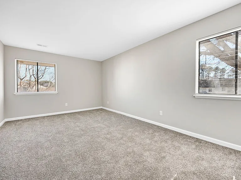 Gleneagle Apartment Homes — Photo 58