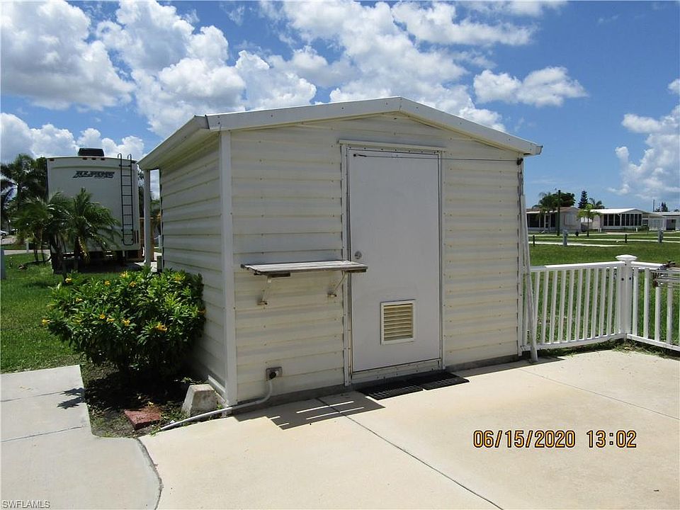 2nd image of 1126 Snook