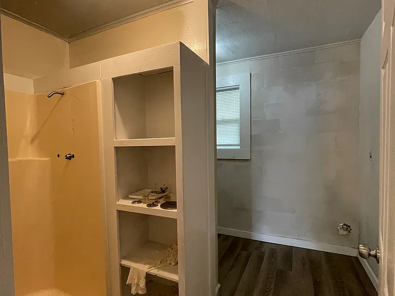 803 2nd Ave — Photo 9