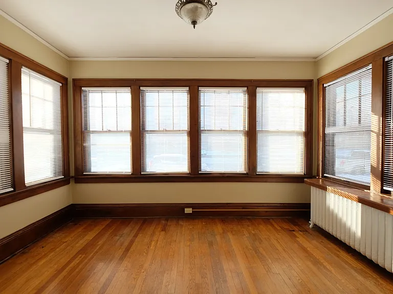 Step into the inviting ambiance of Central Lakes of Uptown, featuring abundant natural light and elegant wood accents. This charming space is perfect for your next home. Schedule your visit today and see all that awaits!