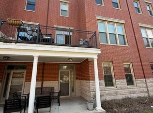 4010 N Clark St APT C, Chicago, IL