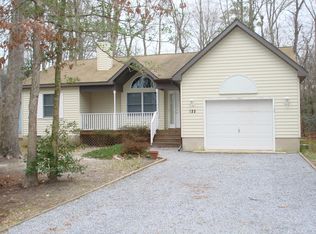 135 Sandyhook Rd, Ocean Pines, MD 21811