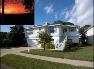 1065 S Pointe Alexis Dr, Tarpon Springs, FL 34689