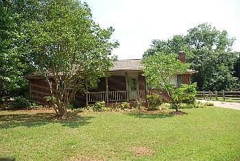 3rd image of 134 Willerine Dr