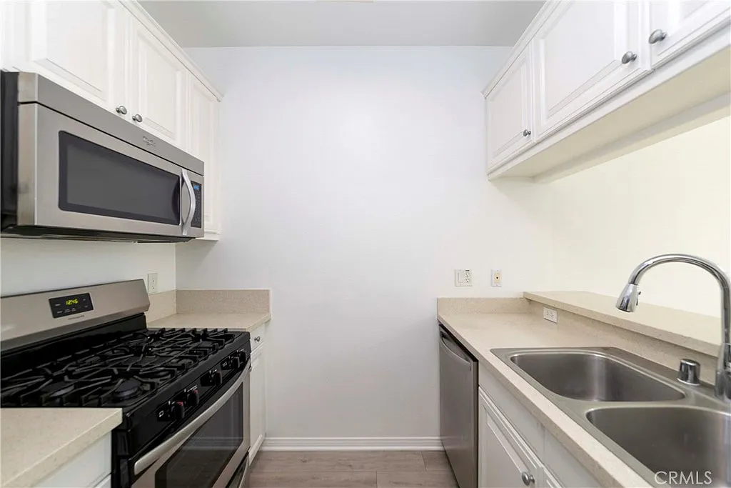 Building Photo - 3120 Sepulveda Blvd #112