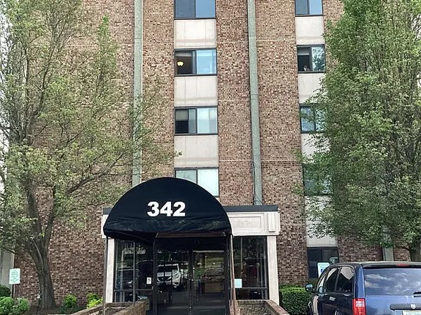 342 Waller Ave APT 2B, Lexington, KY 40504