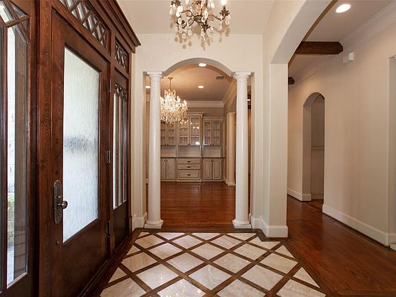 5th image of 6156 Locke Ave