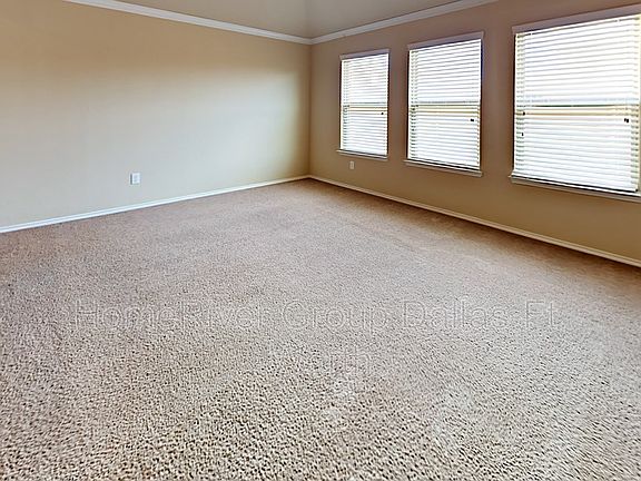 3rd image of 11825 Champion Creek Dr