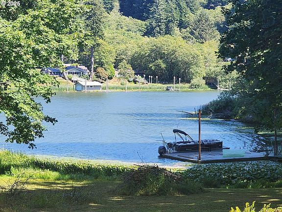 2nd image of 2647 S Tenmile Lk