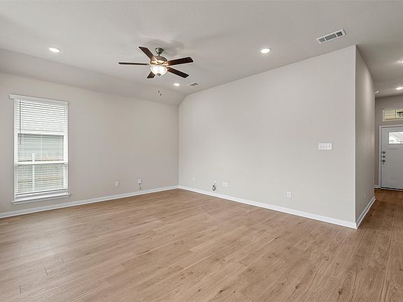 5th image of 3224 Dottavio Rd