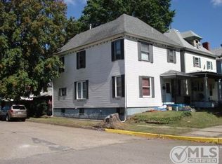1100 6th St, Moundsville, WV