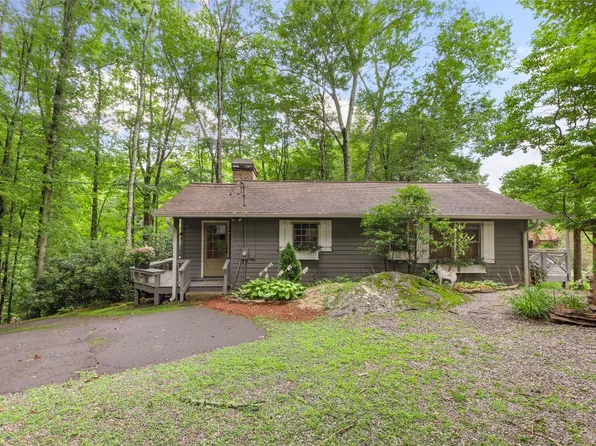 325 Dominion Road, Cashiers, NC 28717