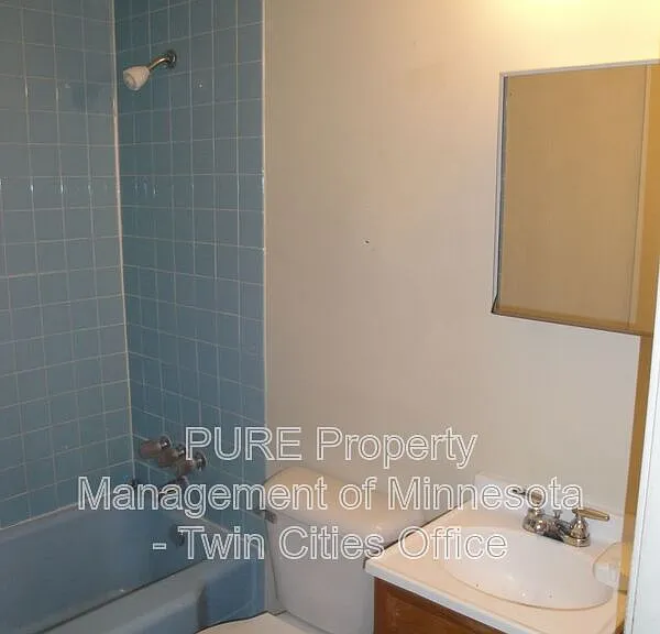 840 Beech St #2 — Photo 3