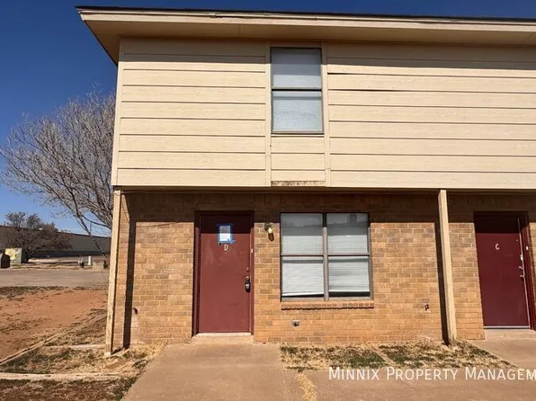 5802 6th St APT D, Lubbock, TX 79416