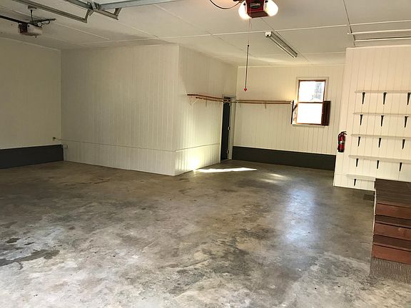 Inside view of the garage, lots of room