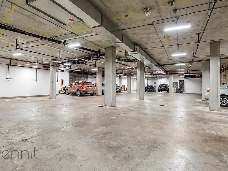 125 Kings Hwy #3E — Photo 20