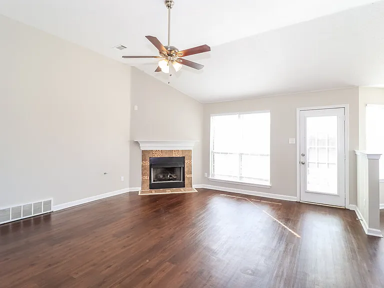 90 Oak Ridge Cv — Photo 4