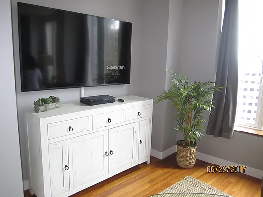 Rented by Douglas Elliman | media 4