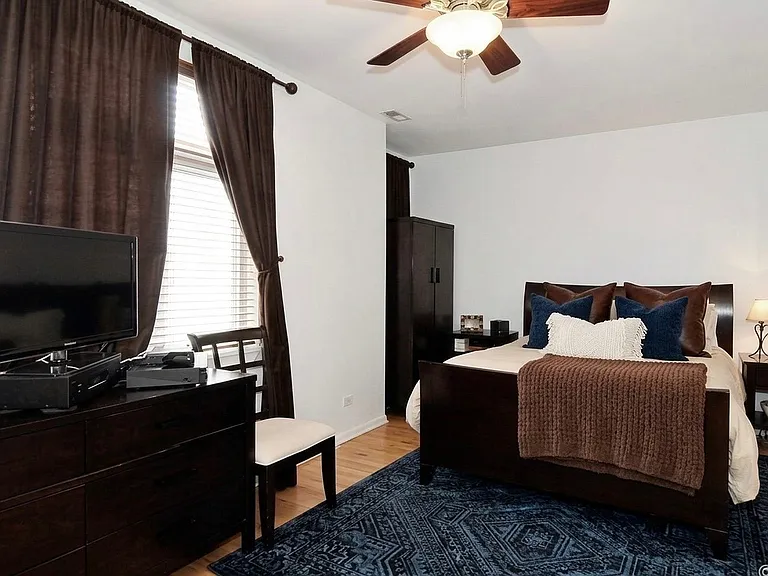 2429 N Clybourn Ave #E — Photo 10