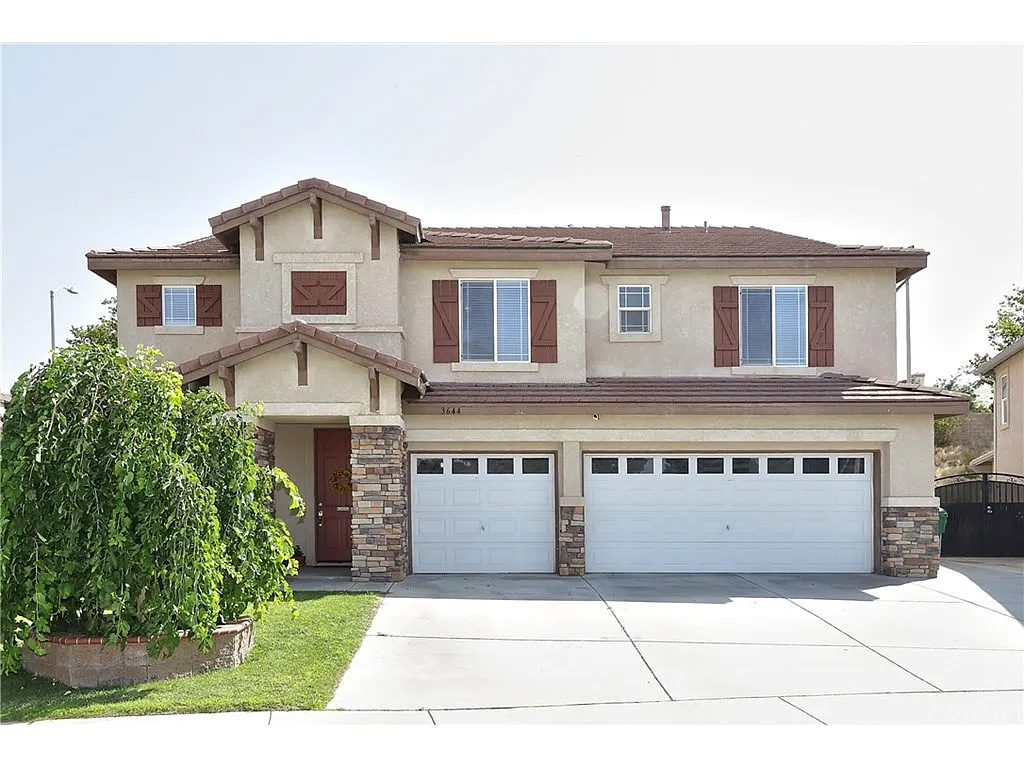 3644 Parkridge Ln photo 1